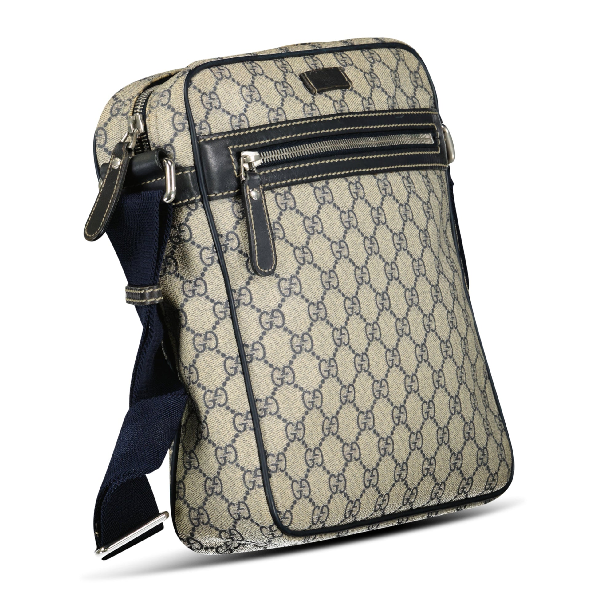 GUCCI GG SUPREME LARGE CROSS BODY MESSENGER - Affluent ArchivesUsed HIGH END DESIGNER CLOTHING