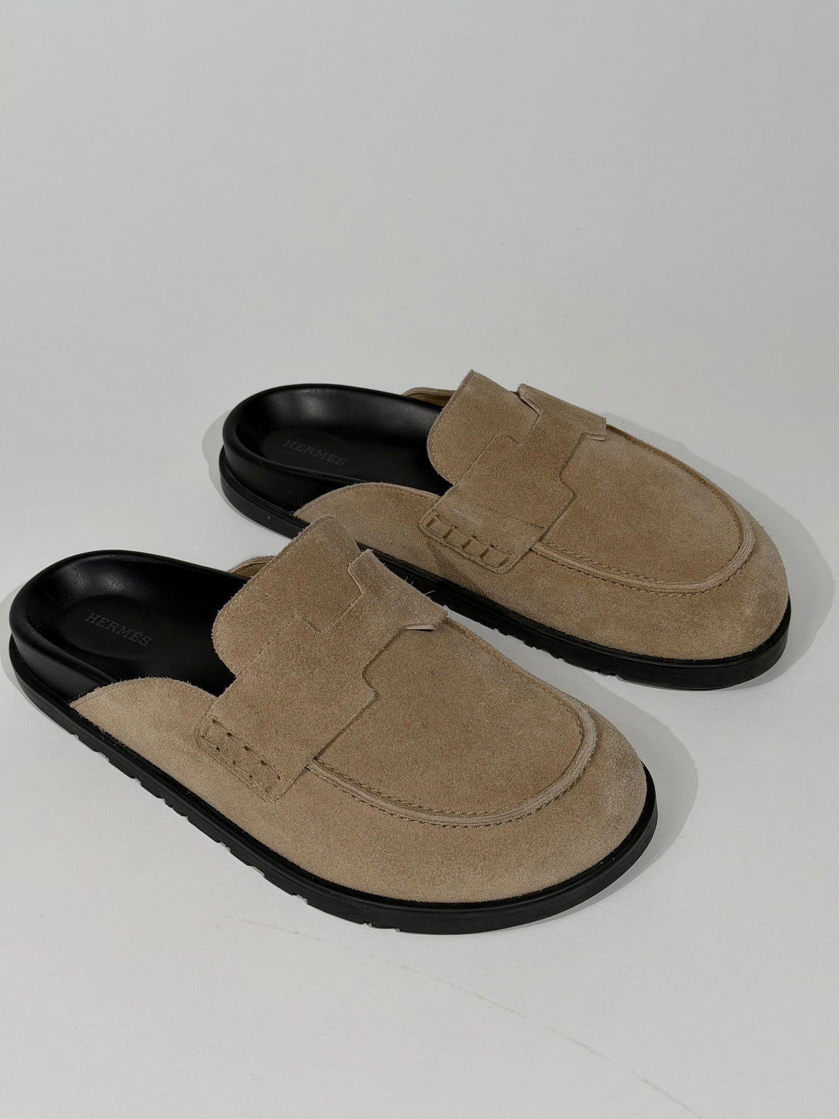 HERMES GO MULE BEIGE SHOE UK 8.5 (Fits 8) | PRE OWNED - Affluent ArchivesUsed HIGH END DESIGNER CLOTHING
