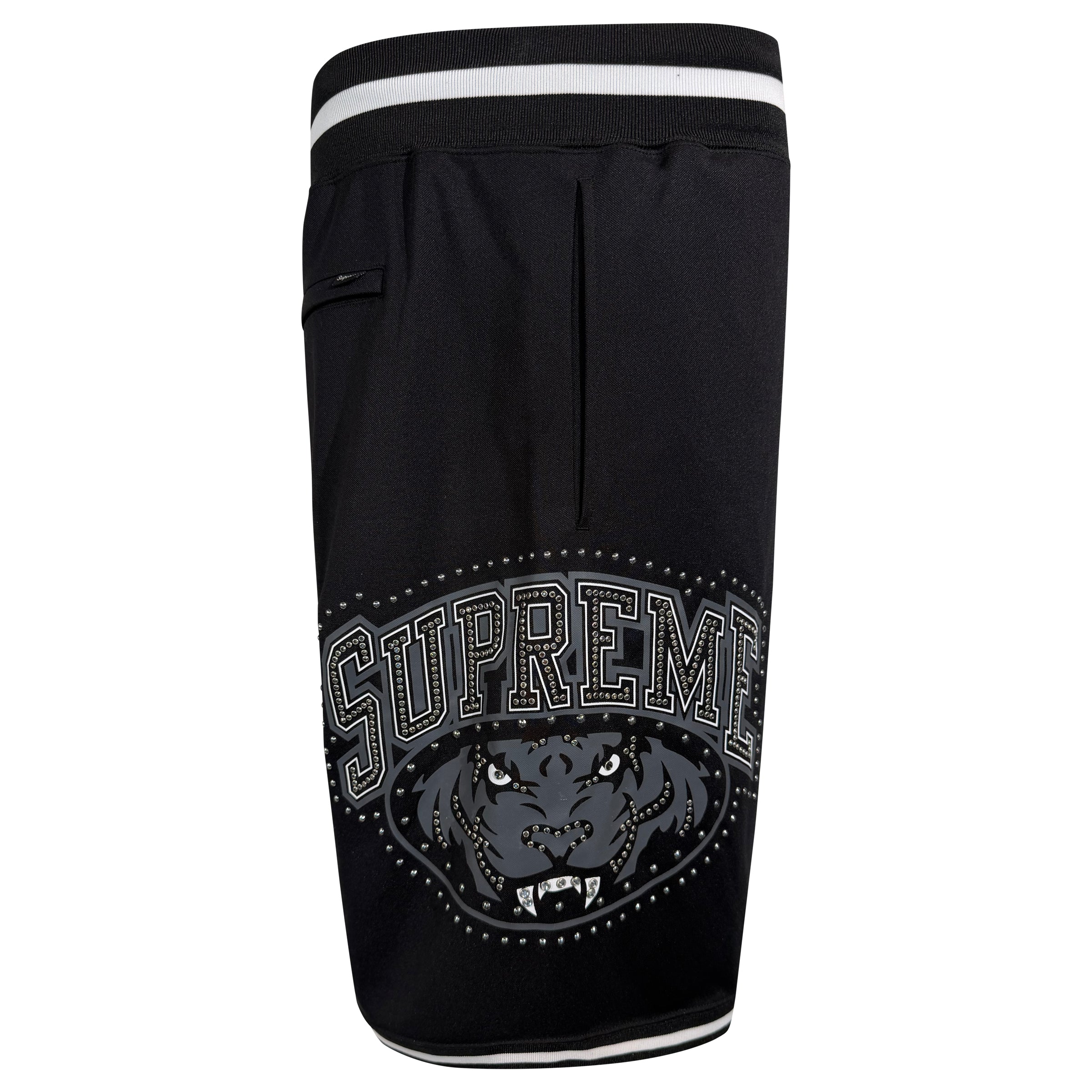 SUPREME BLACK STUDDED BASKETBALL SHORTS - LARGE | PRE OWNED