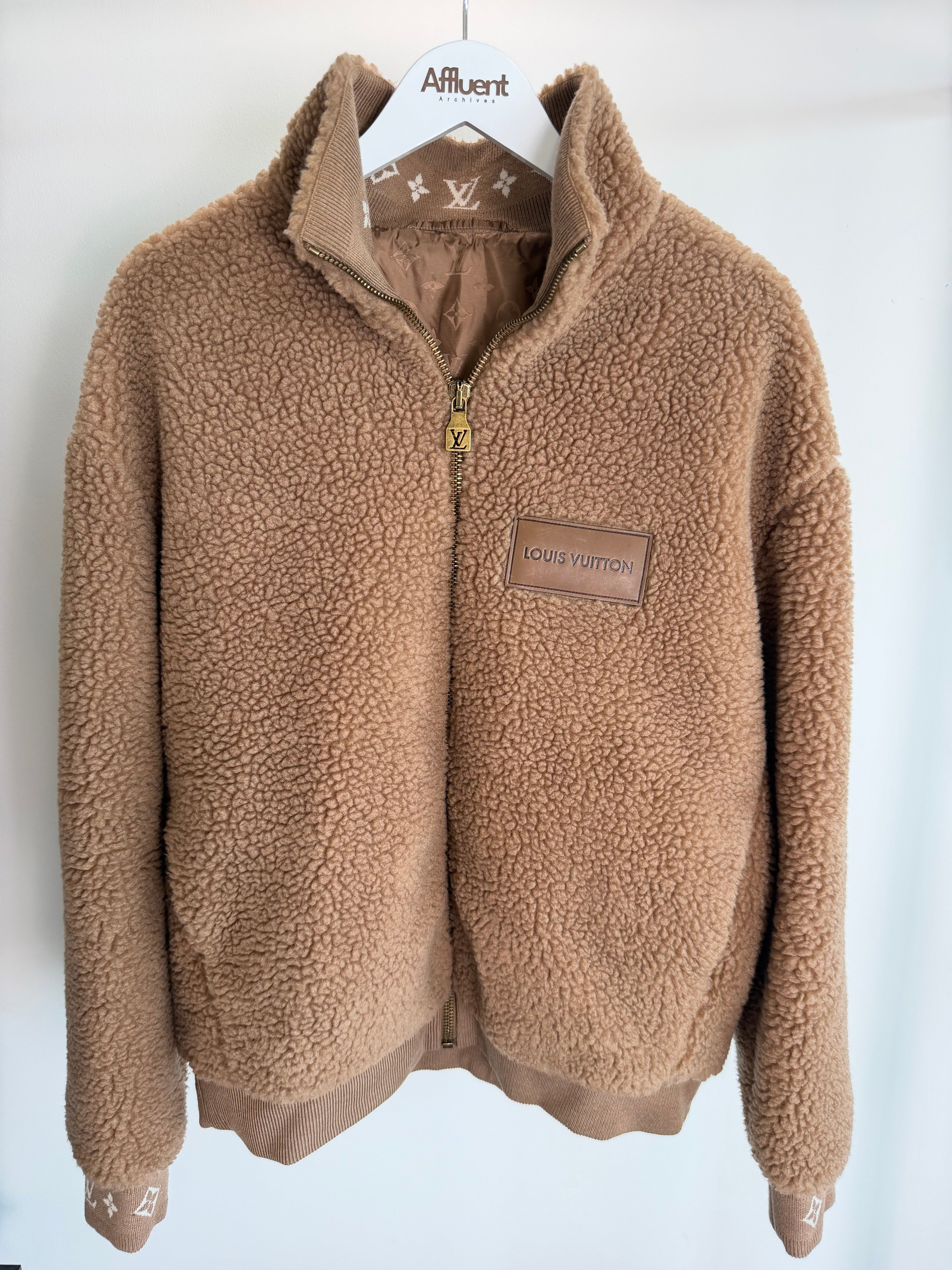 LOUIS VUITON BEIGE FLEECE BLOUSON MONOGRAM - XL | PRE OWNED - Affluent ArchivesUsed HIGH END DESIGNER CLOTHING