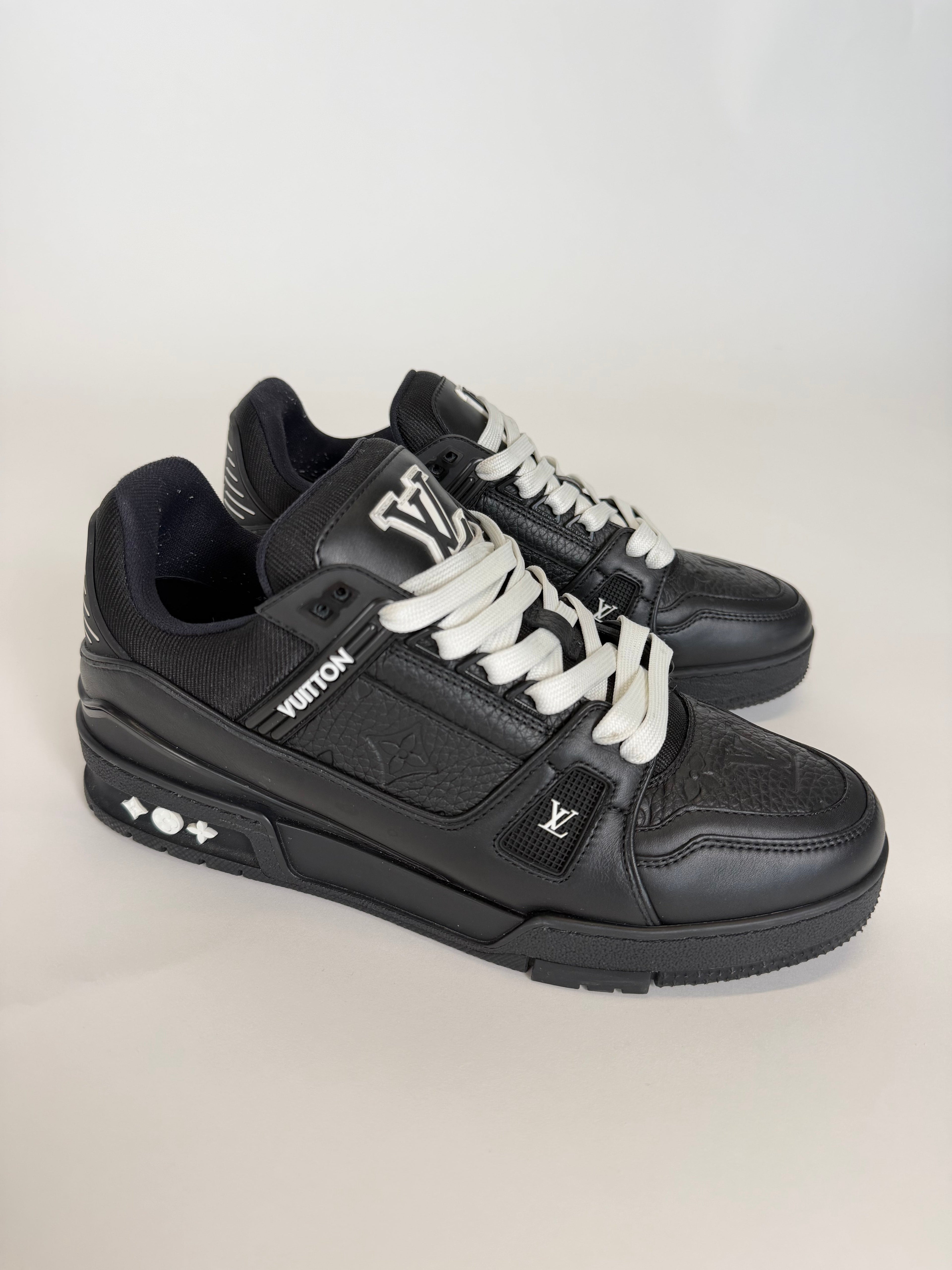 LOUIS VUITTON BLACK LV TRAINER - UK 7 (Fits 8) - Affluent ArchivesUsed HIGH END DESIGNER CLOTHING