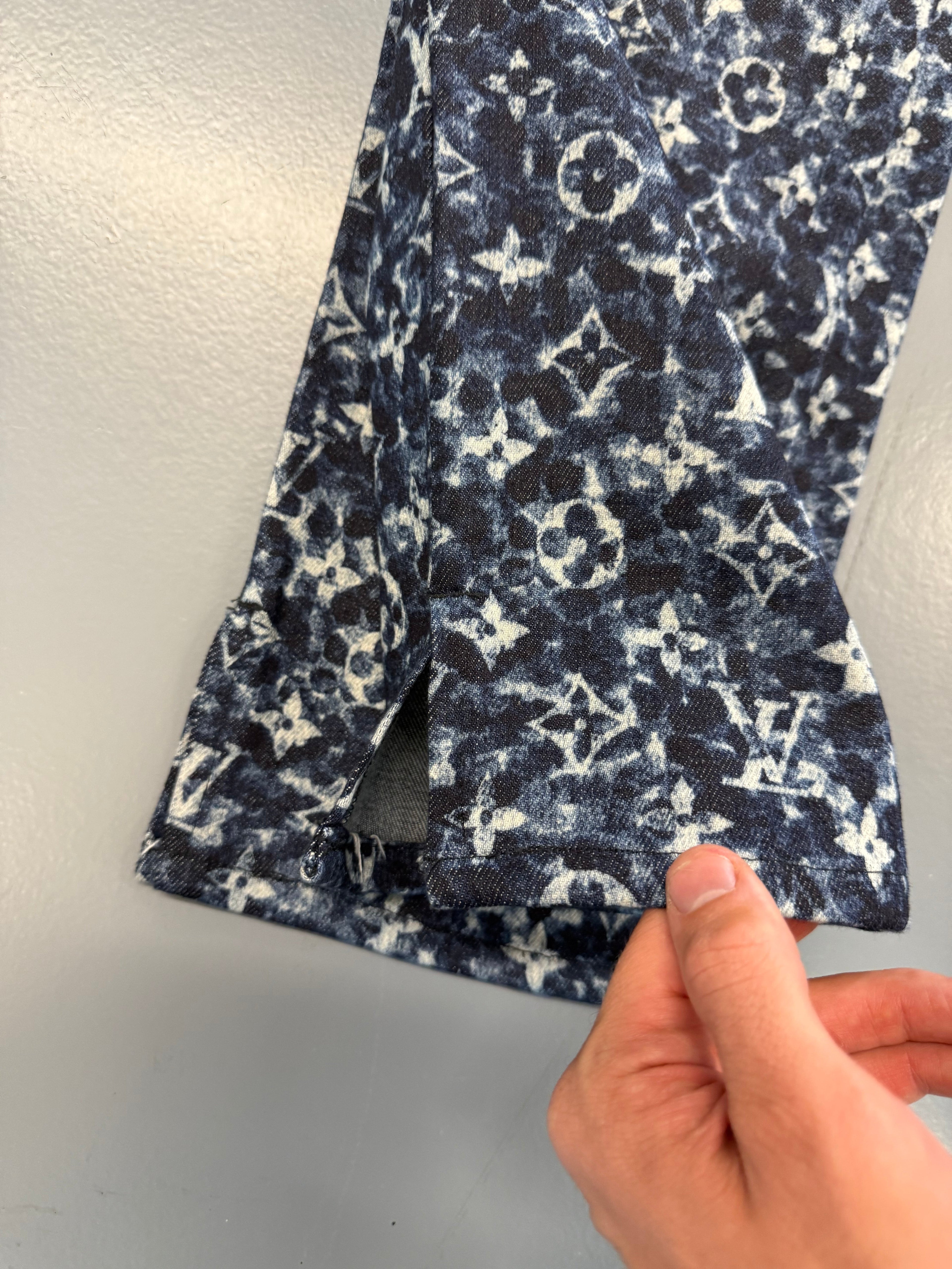 LOUIS VUITTON BLUE MONOGRAM JEANS - 33W / 31L - Affluent ArchivesUsed HIGH END DESIGNER CLOTHING