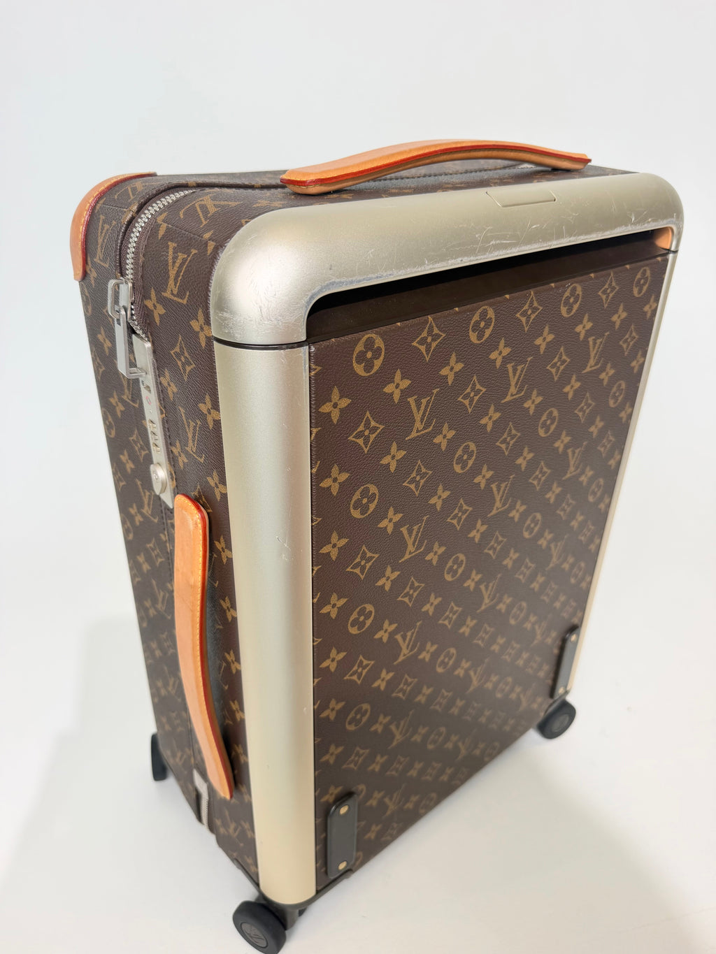 LOUIS VUITTON BROWN MONOGRAM HORIZON CABIN CASE 50 | PRE OWNED - Affluent ArchivesUsed HIGH END DESIGNER CLOTHING