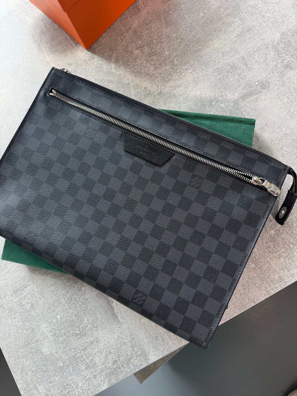 LOUIS VUITTON DAMIER GRAPHITE POCHETTE VOYAGE POUCH | PRE OWNED - Affluent ArchivesUsed HIGH END DESIGNER CLOTHING