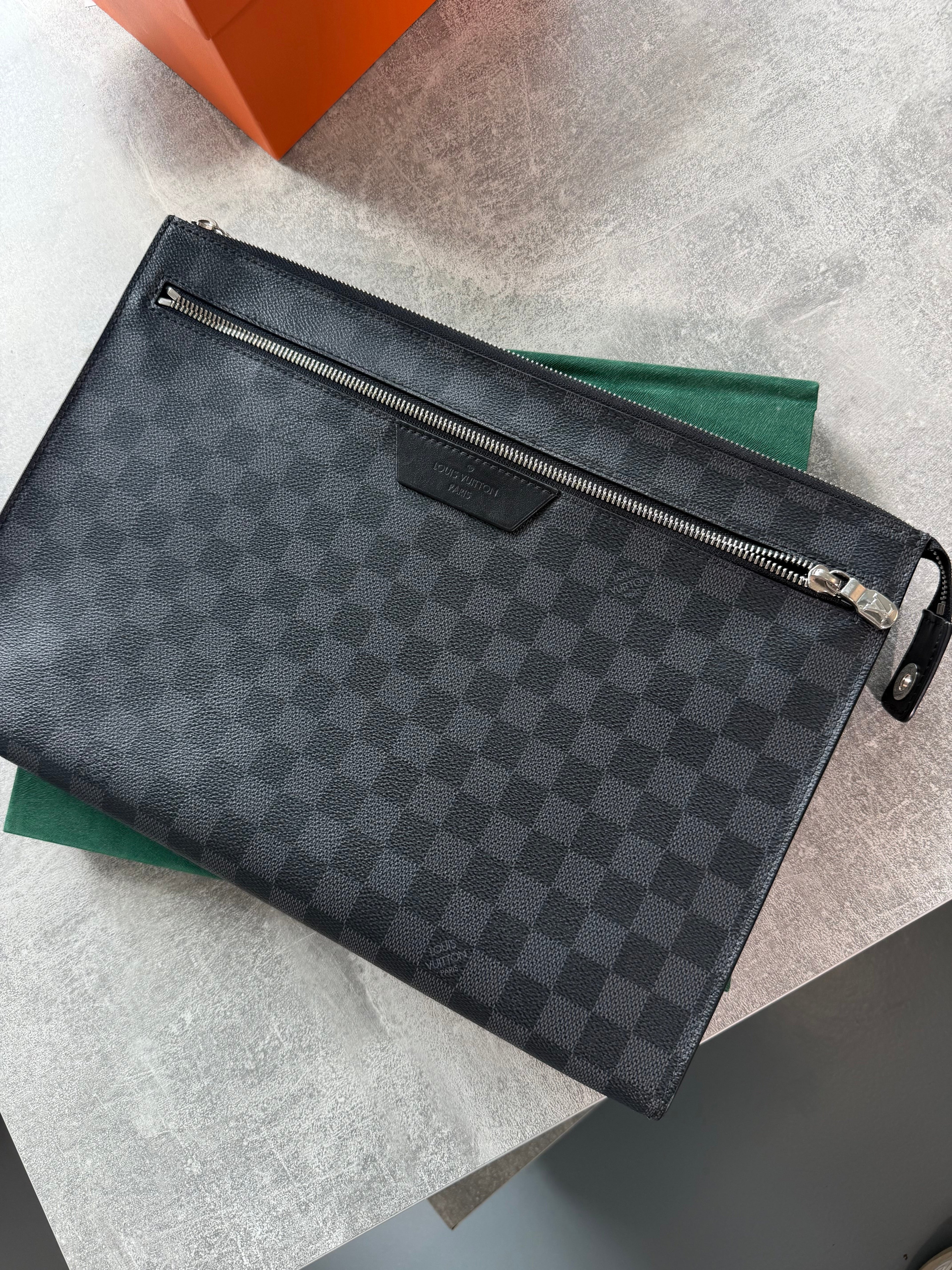 LOUIS VUITTON DAMIER GRAPHITE POCHETTE VOYAGE POUCH | PRE OWNED - Affluent ArchivesUsed HIGH END DESIGNER CLOTHING