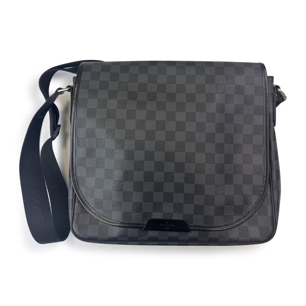 LOUIS VUITTON DAMIER MESSENGER BAG PM - Affluent ArchivesUsed HIGH END DESIGNER CLOTHING