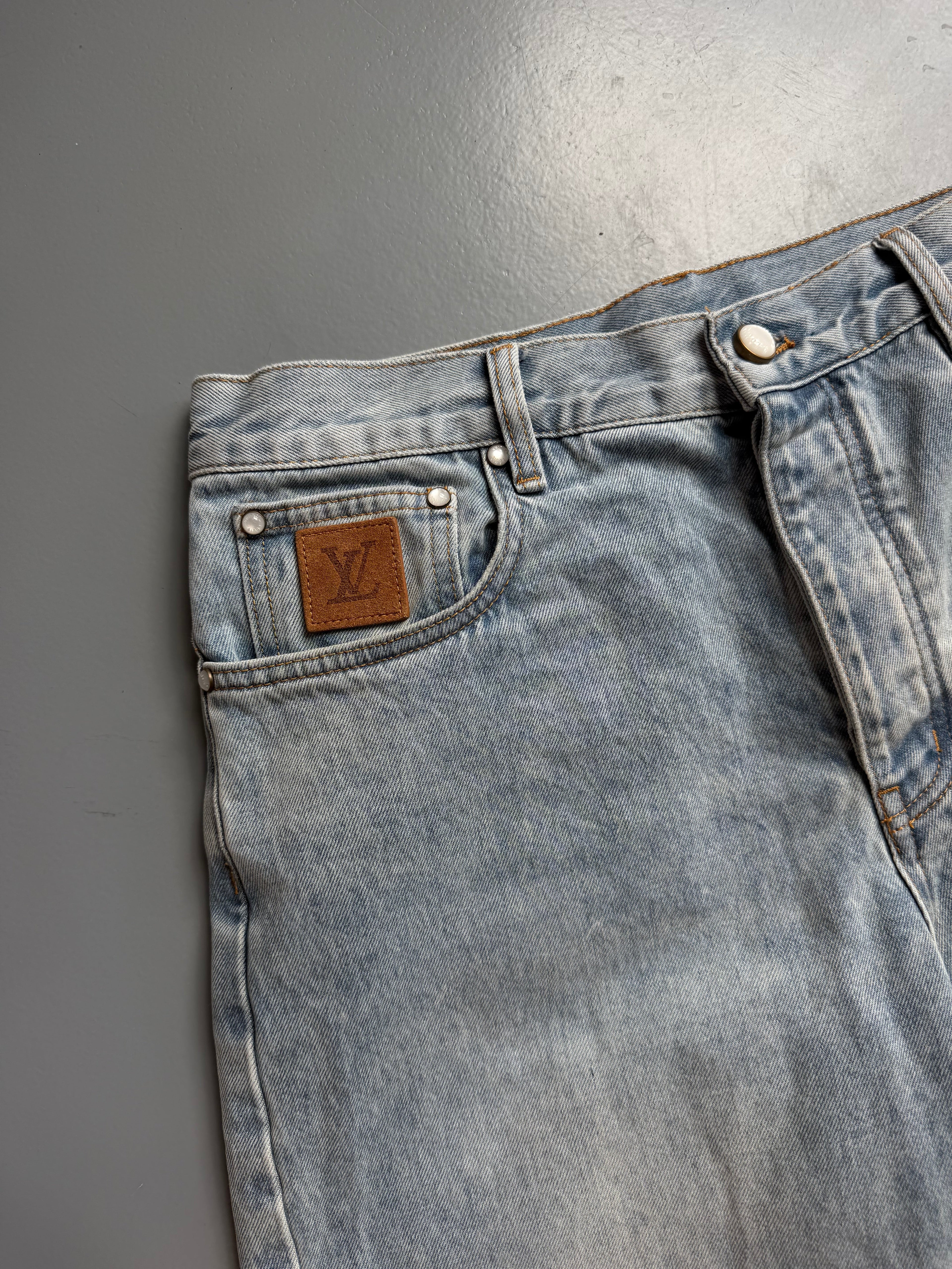LOUIS VUITTON DENIM SHORTS - 32W| PRE OWNED - Affluent ArchivesUsed HIGH END DESIGNER CLOTHING