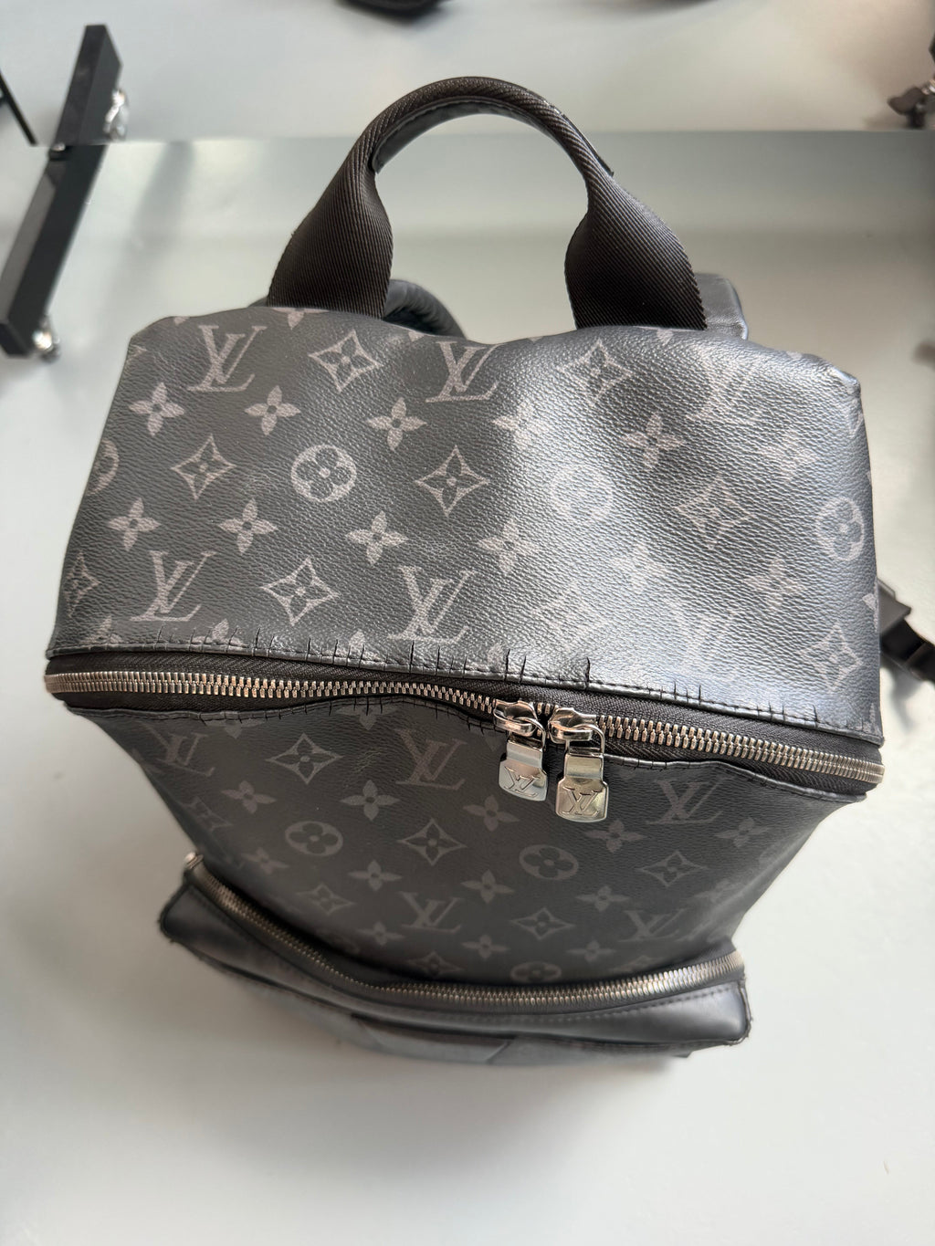 LOUIS VUITTON DISCOVERY BACKPACK | PRE OWNED ( - Affluent ArchivesUsed HIGH END DESIGNER CLOTHING