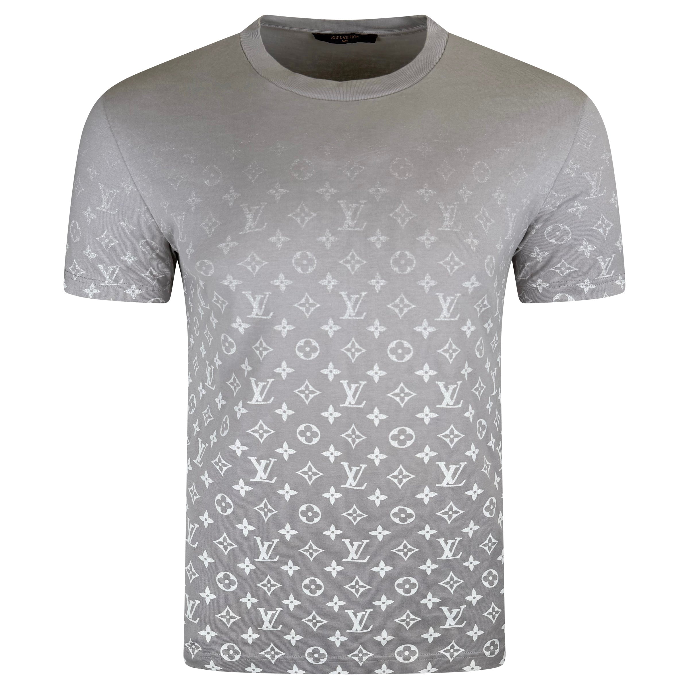 LOUIS VUITTON GREY GRADIENT MONOGRAM T SHIRT - MEDIUM | PRE OWNED - Affluent ArchivesUsed HIGH END DESIGNER CLOTHING