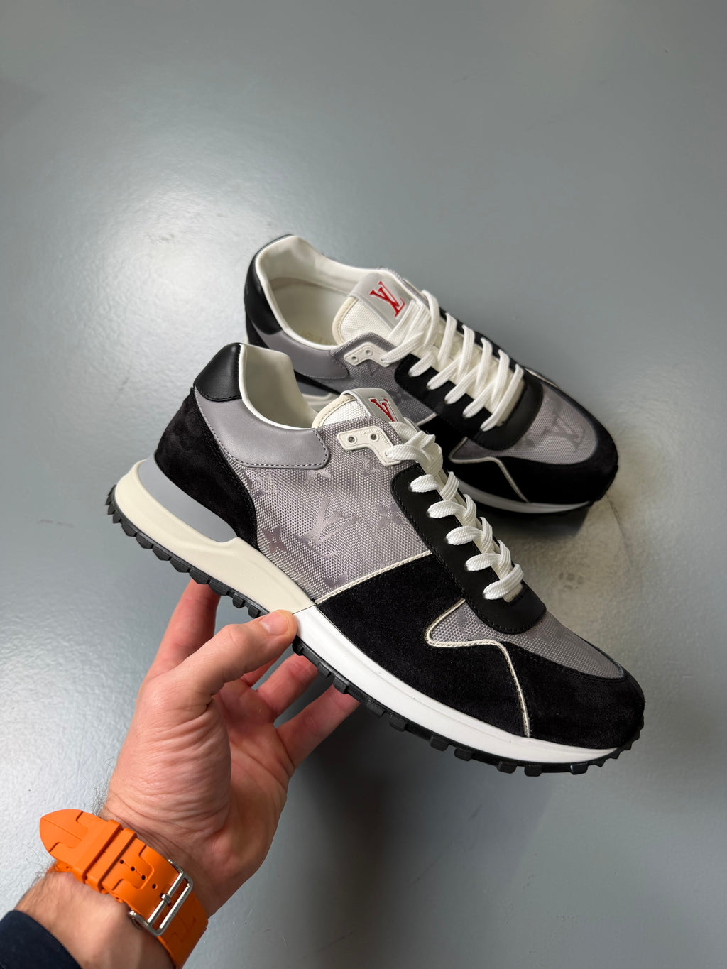 LOUIS VUITTON GREY/BLACK MONOGRAM RUNAWAY TRAINER - UK 6.5 (Fit 7.5) - Affluent ArchivesUsed HIGH END DESIGNER CLOTHING