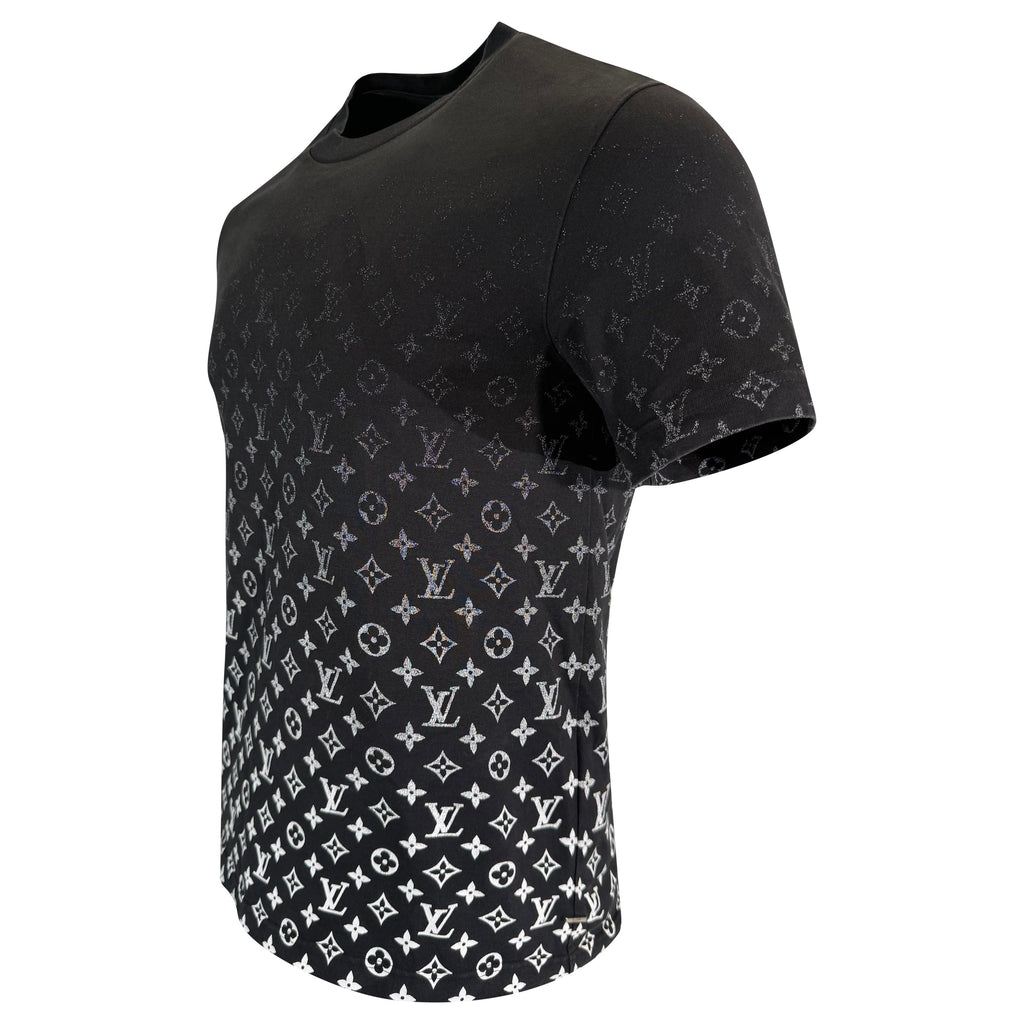 LOUIS VUITTON MONOGRAM GRADIENT T SHIRT BLACK - MEDIUM | PRE OWNED - Affluent ArchivesUsed HIGH END DESIGNER CLOTHING