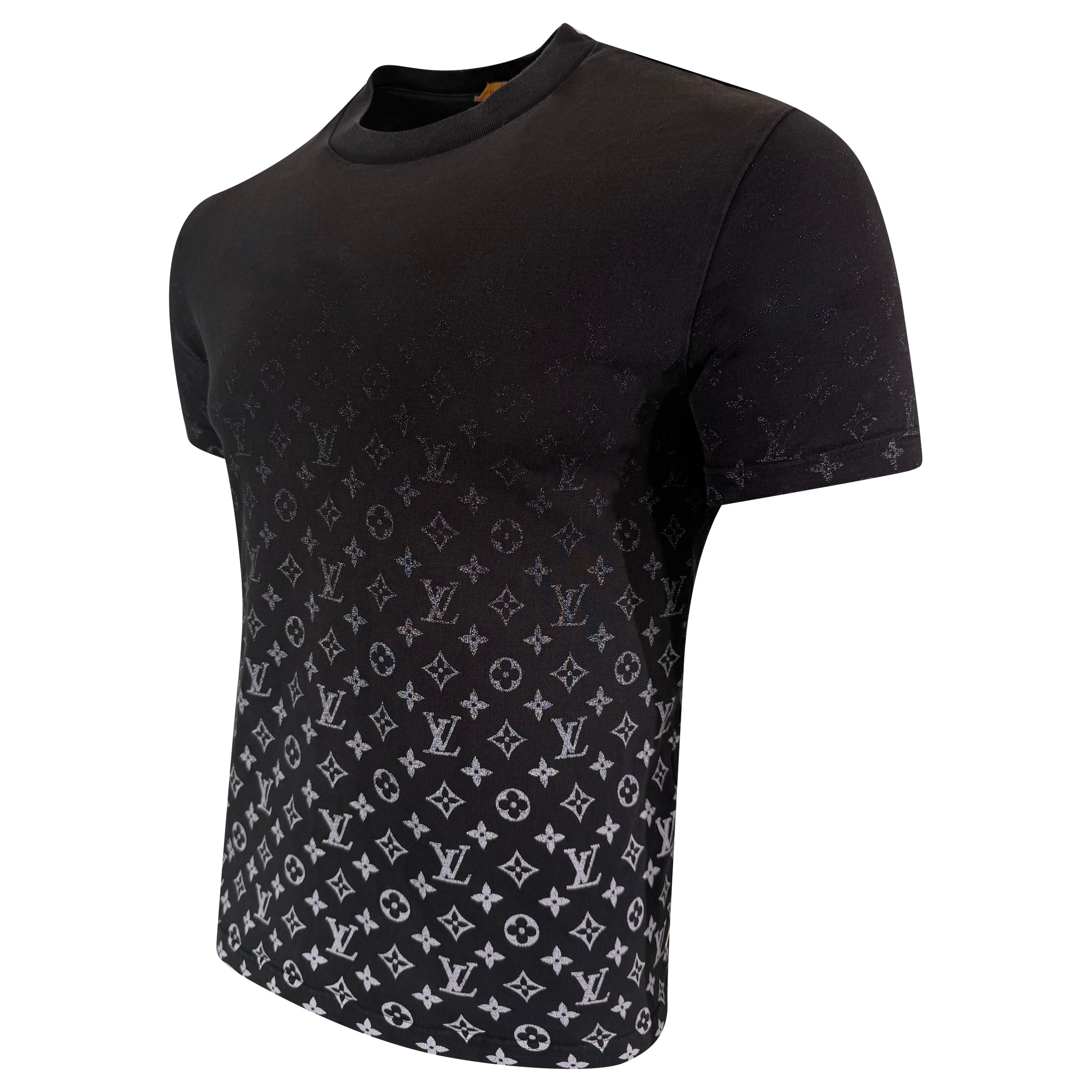 LOUIS VUITTON MONOGRAM GRADIENT T SHIRT BLACK - SMALL (Fits XS) | PRE OWNED (Copy) - Affluent ArchivesUsed HIGH END DESIGNER CLOTHING