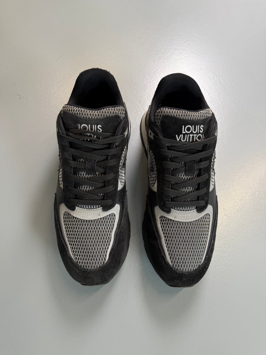 LOUIS VUITTON RUNAWAY TRAINERS BLACK - UK 9.5 (Fits 10.5) - Affluent ArchivesUsed HIGH END DESIGNER CLOTHING