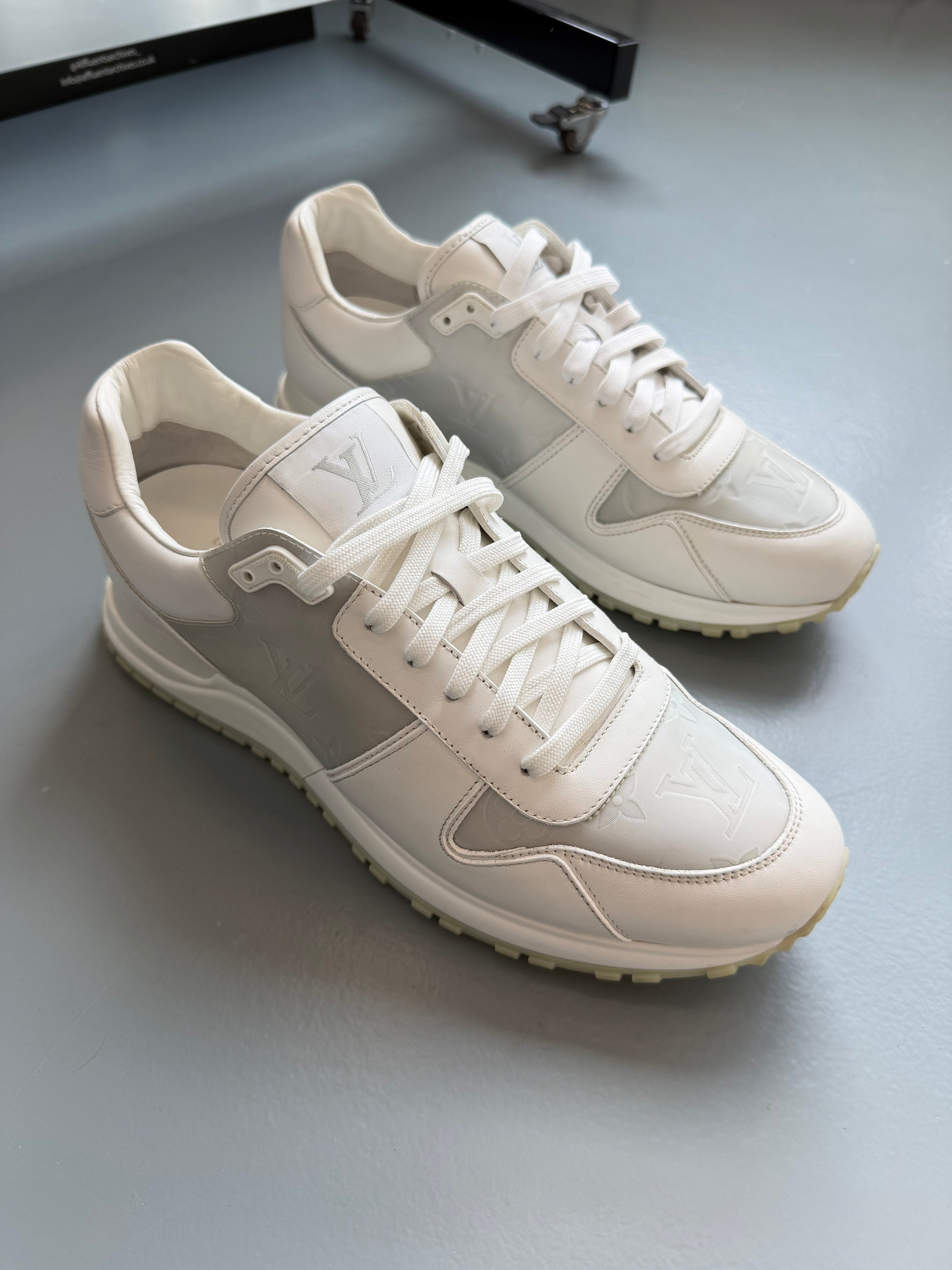 LOUIS VUITTON RUNAWAY TRAINERS WHITE - UK 7.5 (Fit 8.5) - Affluent ArchivesUsed HIGH END DESIGNER CLOTHING