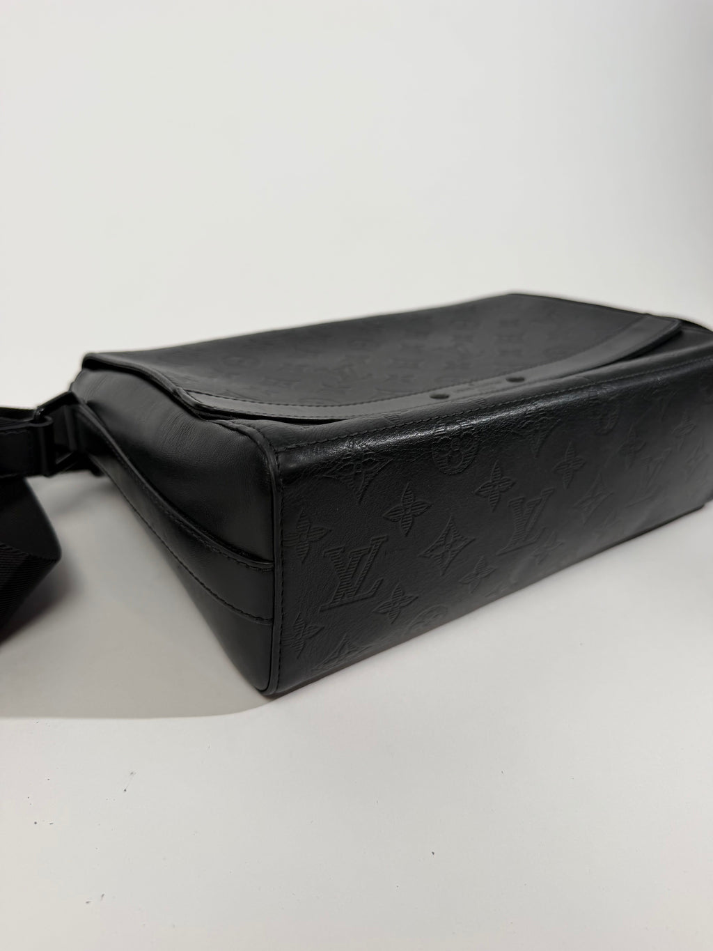 Louis Vuitton Sprinter Messenger Shadow Leather | Pre-Owned, photo 7