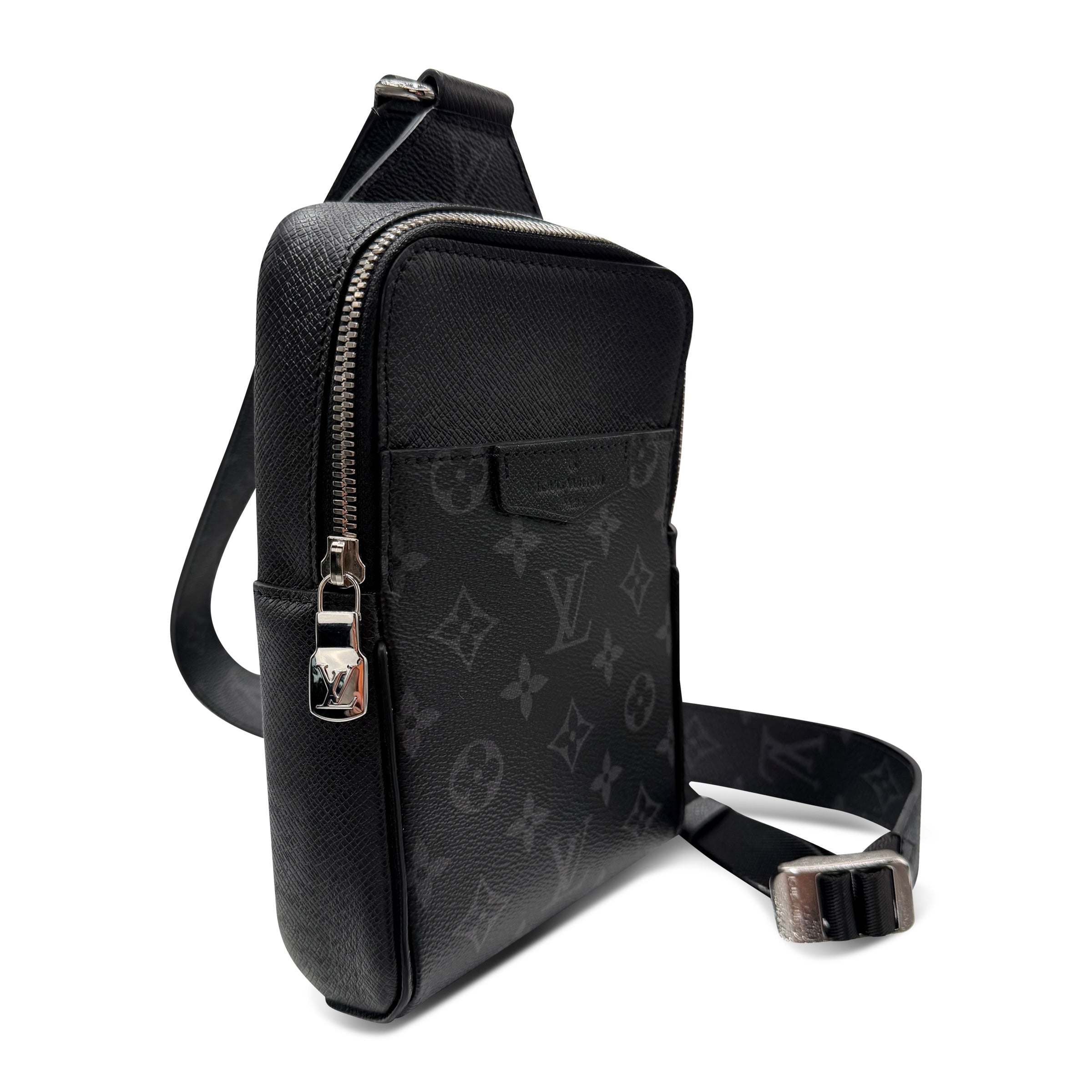 LOUIS VUITTON TAIGARAMA MONOGRAM MESSENGER BAG - Affluent ArchivesUsed HIGH END DESIGNER CLOTHING