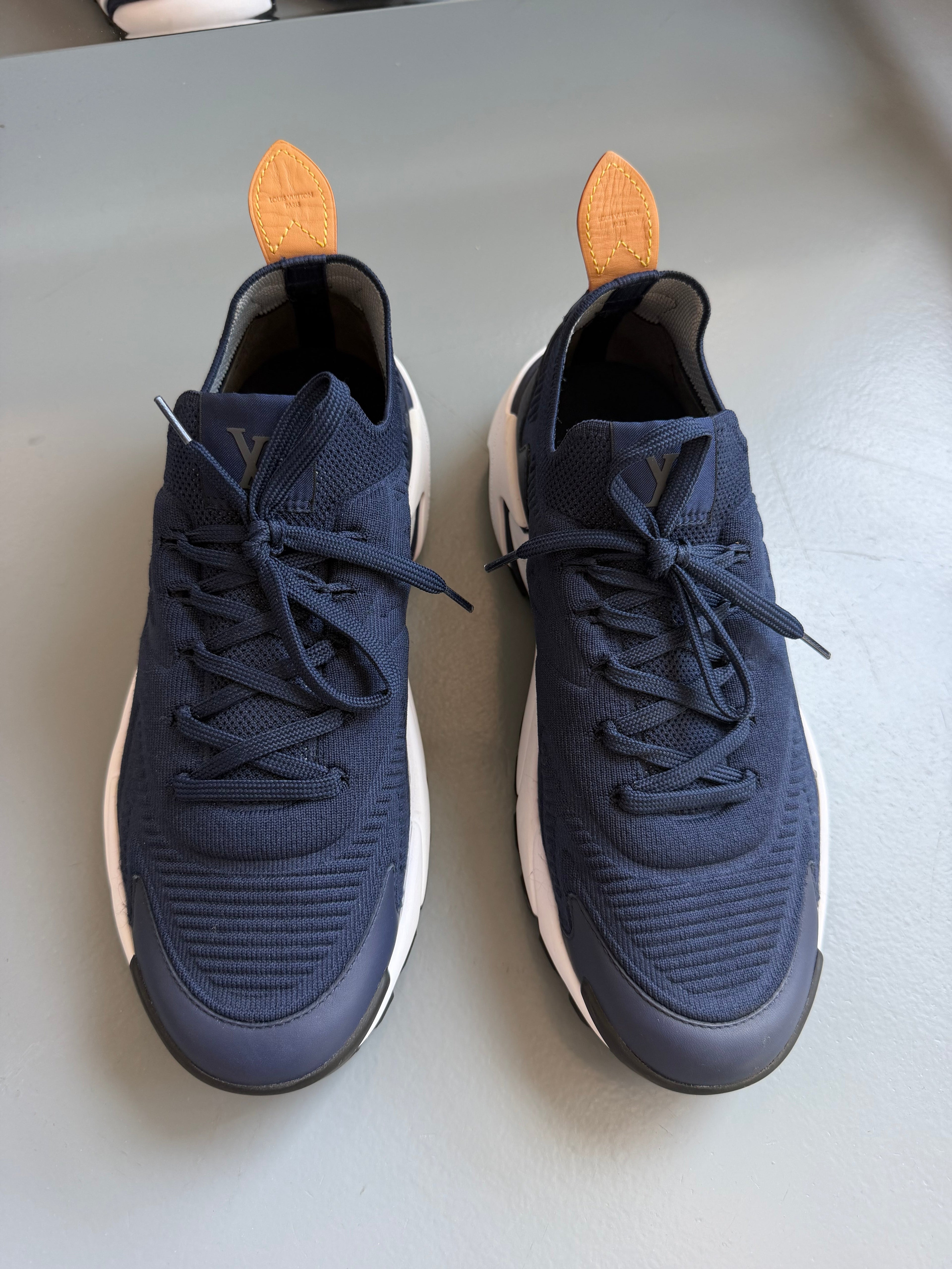 LOUIS VUITTON TATIC KNIT RUNNER TRAINER NAVY - UK 6 (Fits 7) | PRE OWNED - Affluent ArchivesUsed HIGH END DESIGNER CLOTHING
