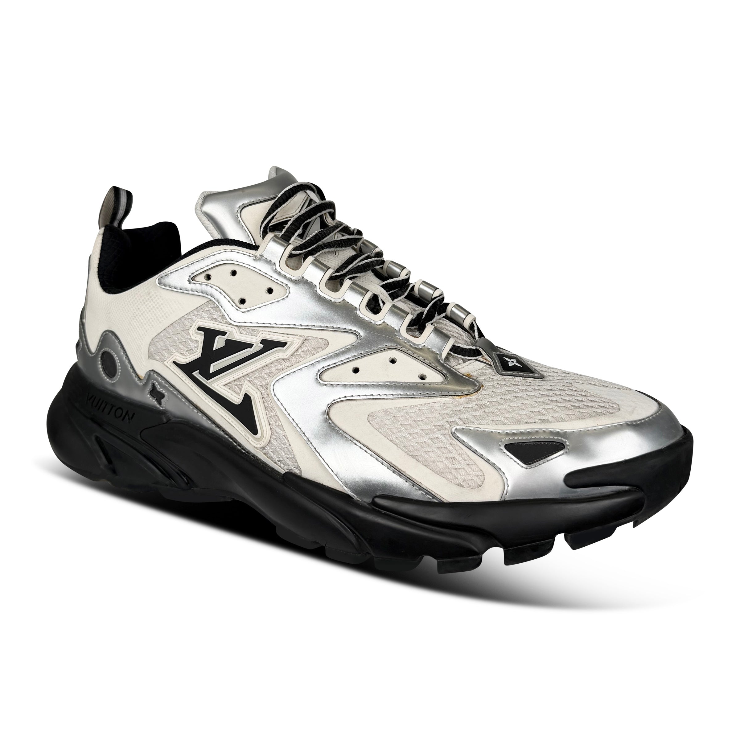 LOUIS VUITTON TATIC RUNNER TRAINER SILVER - UK 9 (Fits 10) - Affluent ArchivesUsed HIGH END DESIGNER CLOTHING