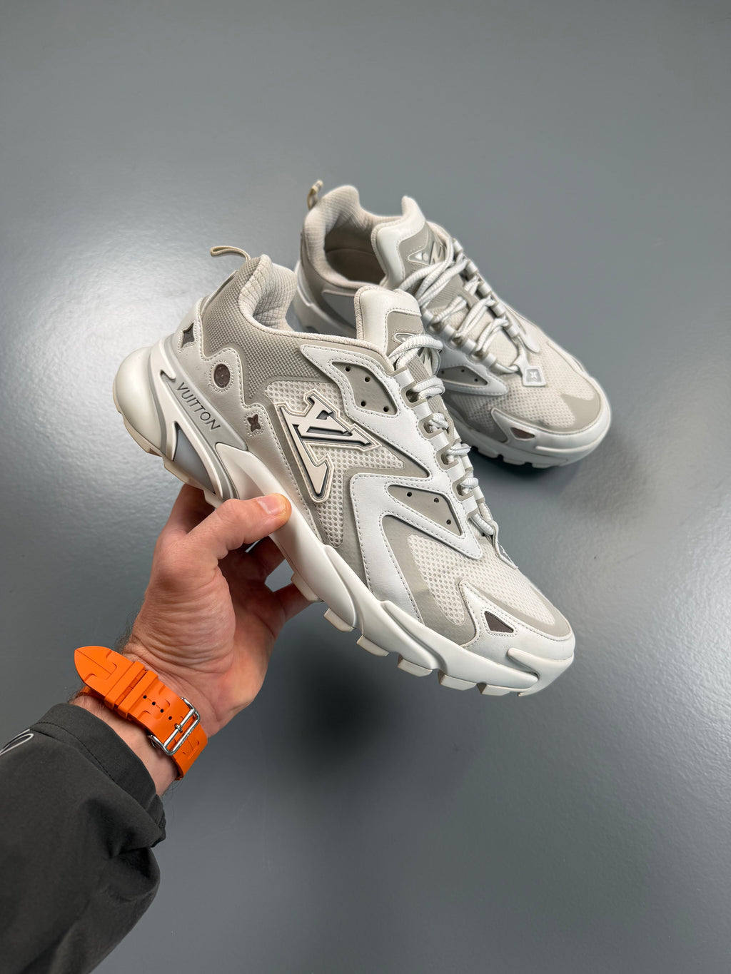 LOUIS VUITTON TATIC RUNNER TRAINER WHITE - UK 8.5 (Fits 9.5) - Affluent ArchivesUsed HIGH END DESIGNER CLOTHING