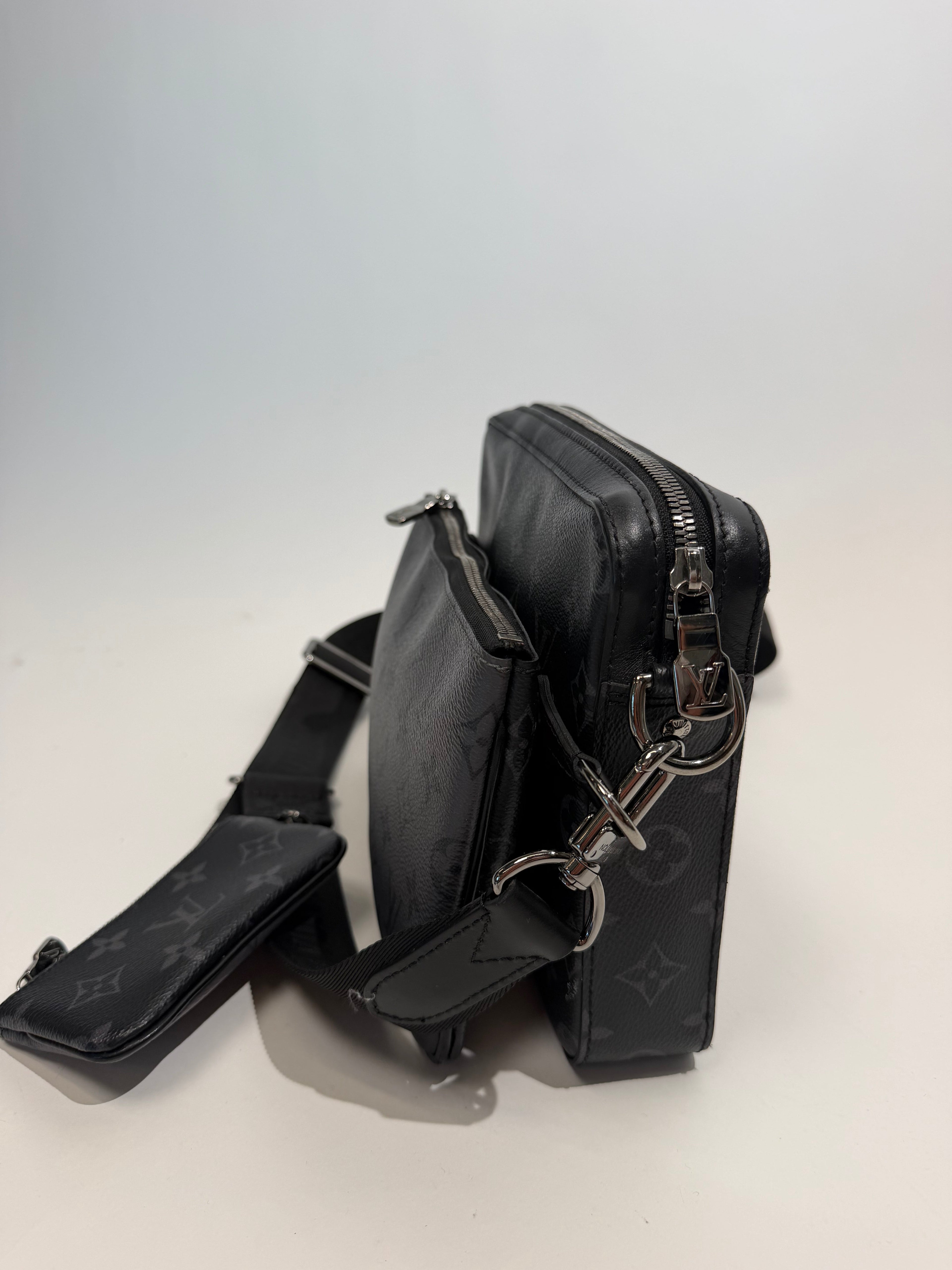 LOUIS VUITTON TRIO MESSENGER BAG | PRE OWNED - Affluent ArchivesUsed HIGH END DESIGNER CLOTHING