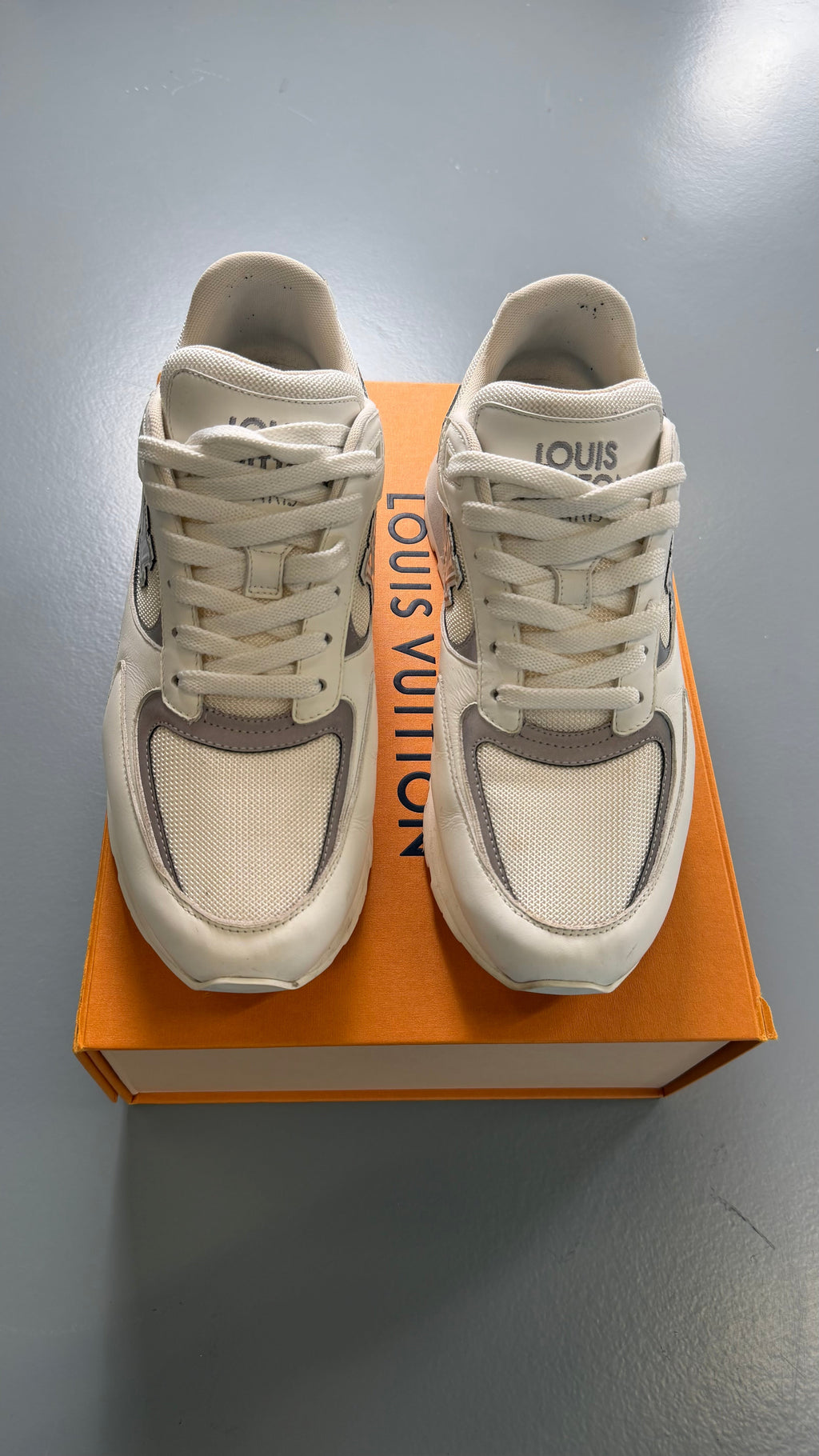 LOUIS VUITTON WHITE RUNAWAY TRAINERS BLACK - UK 9 (Fit 10) - Affluent ArchivesUsed HIGH END DESIGNER CLOTHING