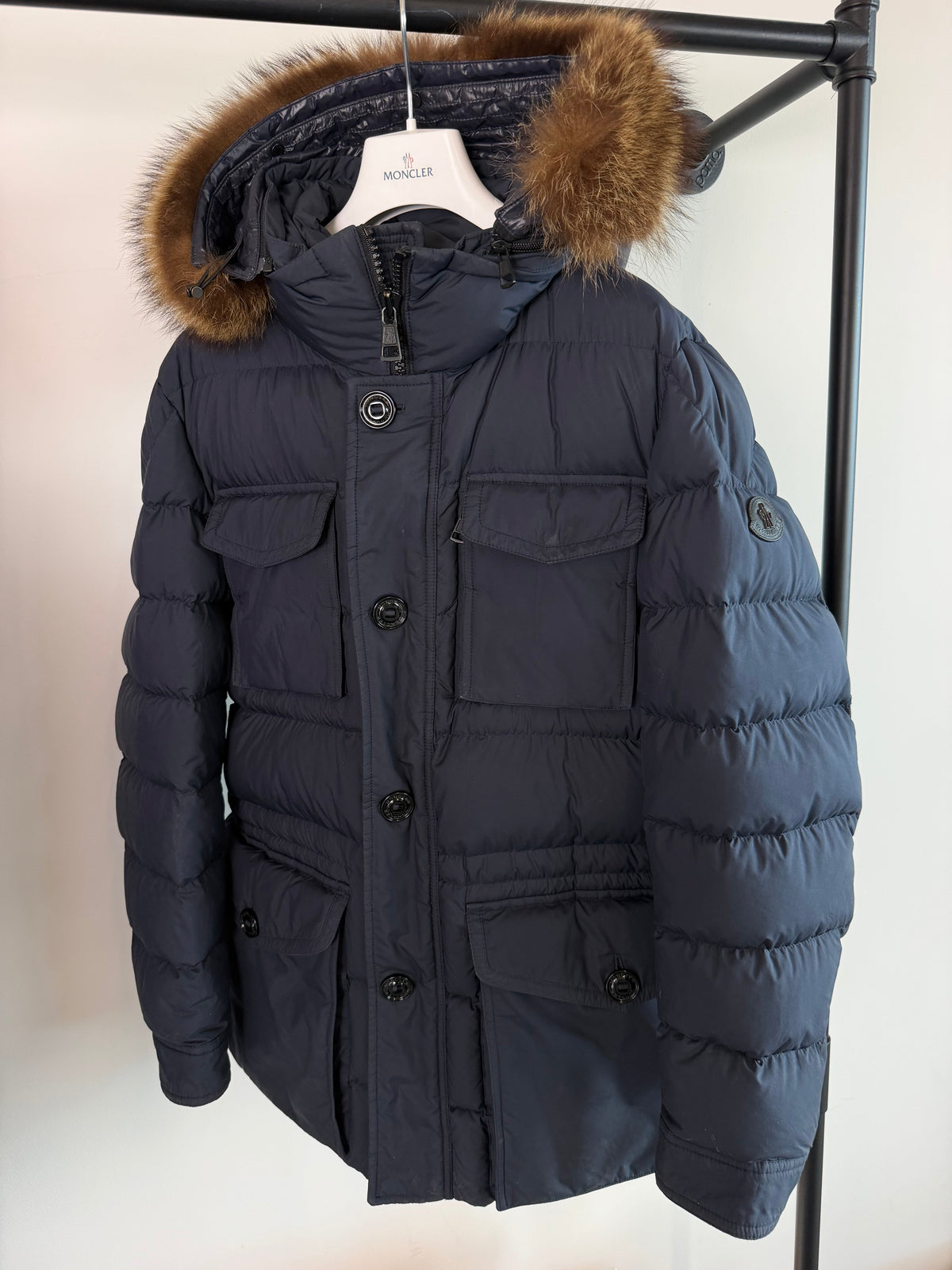 MONCLER AUGERT COAT NAVY - SIZE 4 (L) | PRE OWNED - Affluent ArchivesUsed HIGH END DESIGNER CLOTHING