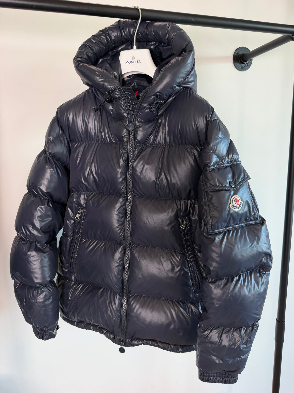 MONCLER ERCINS NAVY COAT - SIZE 2 (M) | PRE OWNED - Affluent ArchivesUsed HIGH END DESIGNER CLOTHING