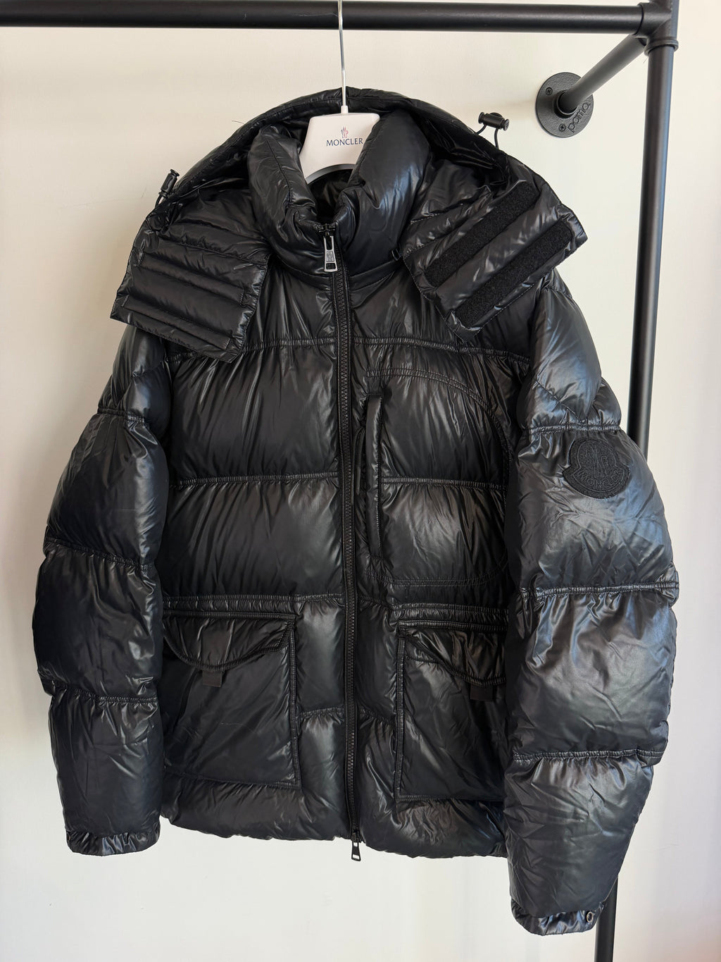 MONCLER GENUIS 2 BLACK DOWN TETHYS JACKET - SIZE 5 (XL) - Affluent ArchivesUsed HIGH END DESIGNER CLOTHING