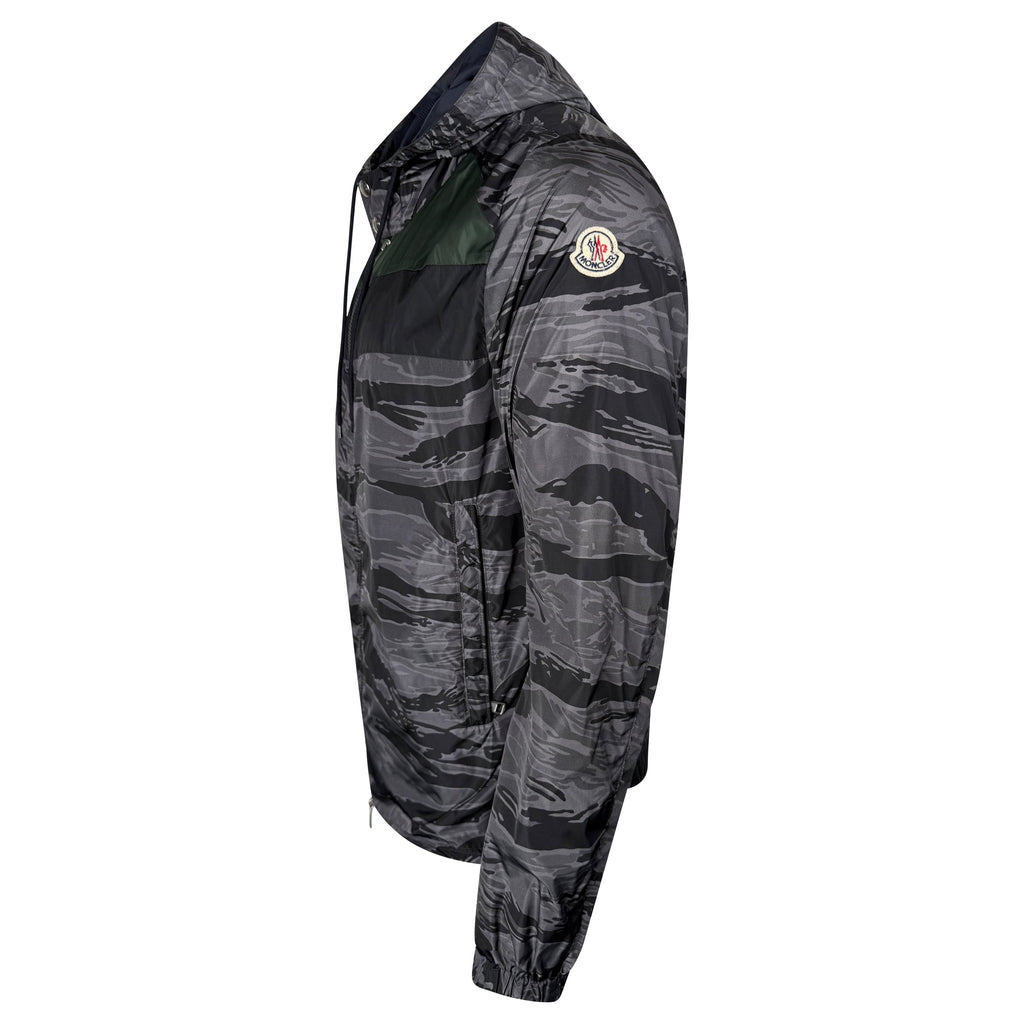 MONCLER GREY / BLACK CAMO WINDBREAKER - SIZE 4 (L) - Affluent ArchivesUsed HIGH END DESIGNER CLOTHING