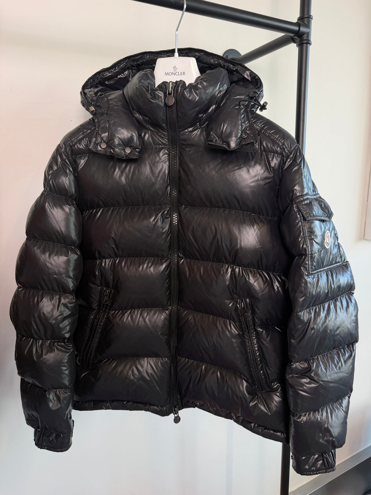 MONCLER MAYA BLACK COAT - SIZE 4 (L) | PRE OWNED - Affluent ArchivesUsed HIGH END DESIGNER CLOTHING