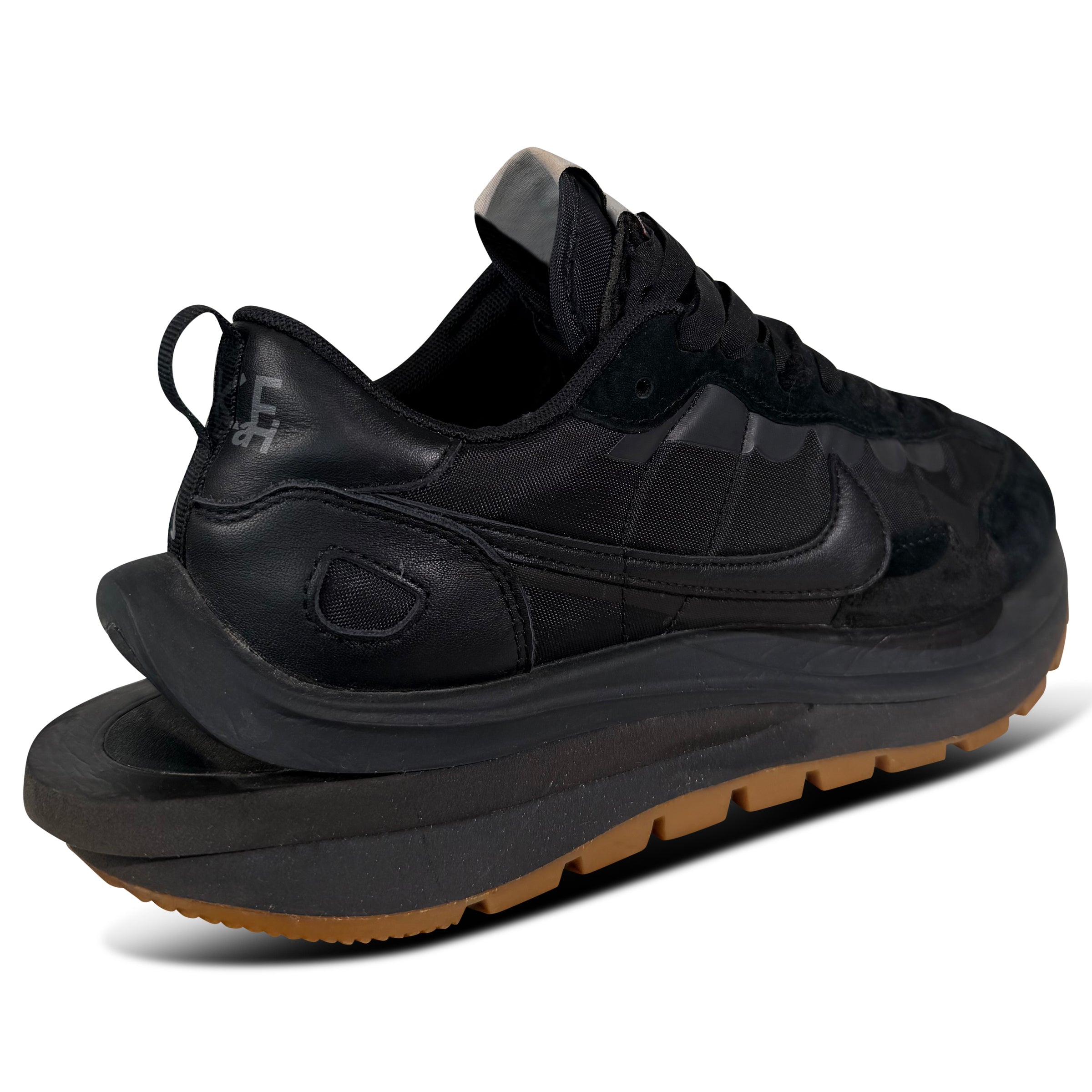 NIKE SACAI VAPORWAFFLE TRIPLE BLACK - UK 7 (41) | PRE OWNED - Affluent ArchivesUsed HIGH END DESIGNER CLOTHING