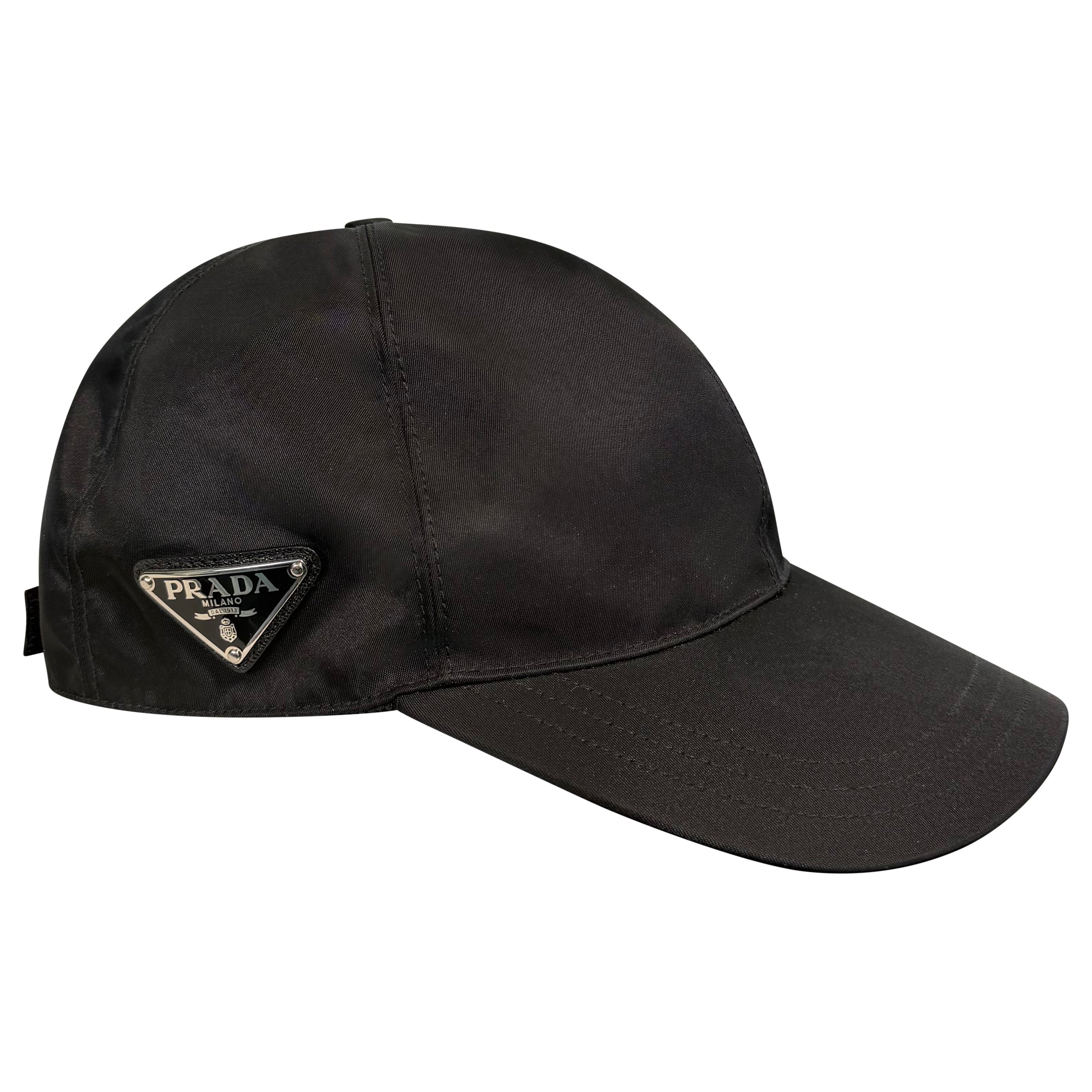 PRADA BLACK NYLON PLAQUE CAP - MEDIUM | PRE OWNED - Affluent ArchivesUsed HIGH END DESIGNER CLOTHING