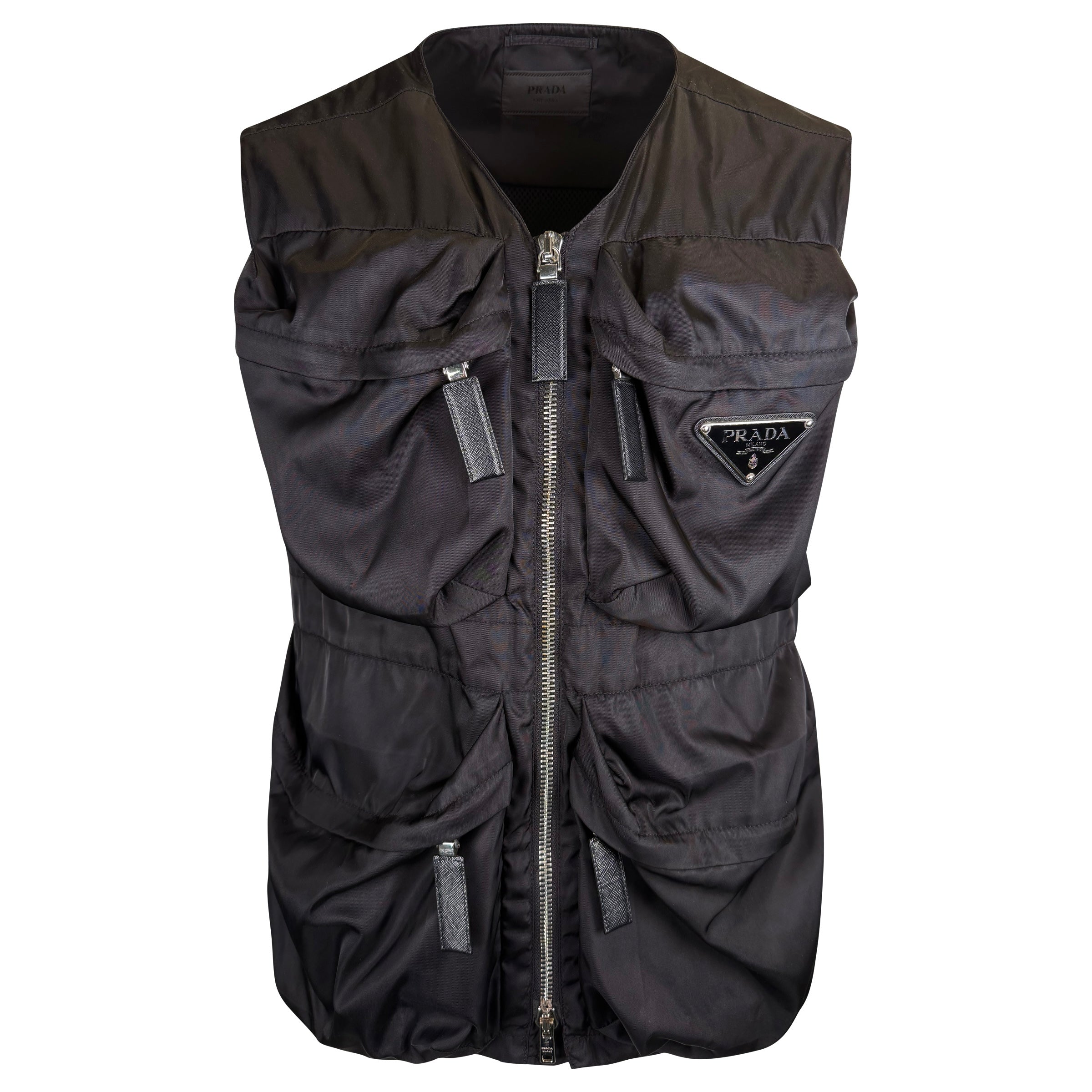 PRADA BLACK TRIANGLE BADGE UTILITY GILET - MEDIUM (Fits Large) - Affluent ArchivesUsed HIGH END DESIGNER CLOTHING