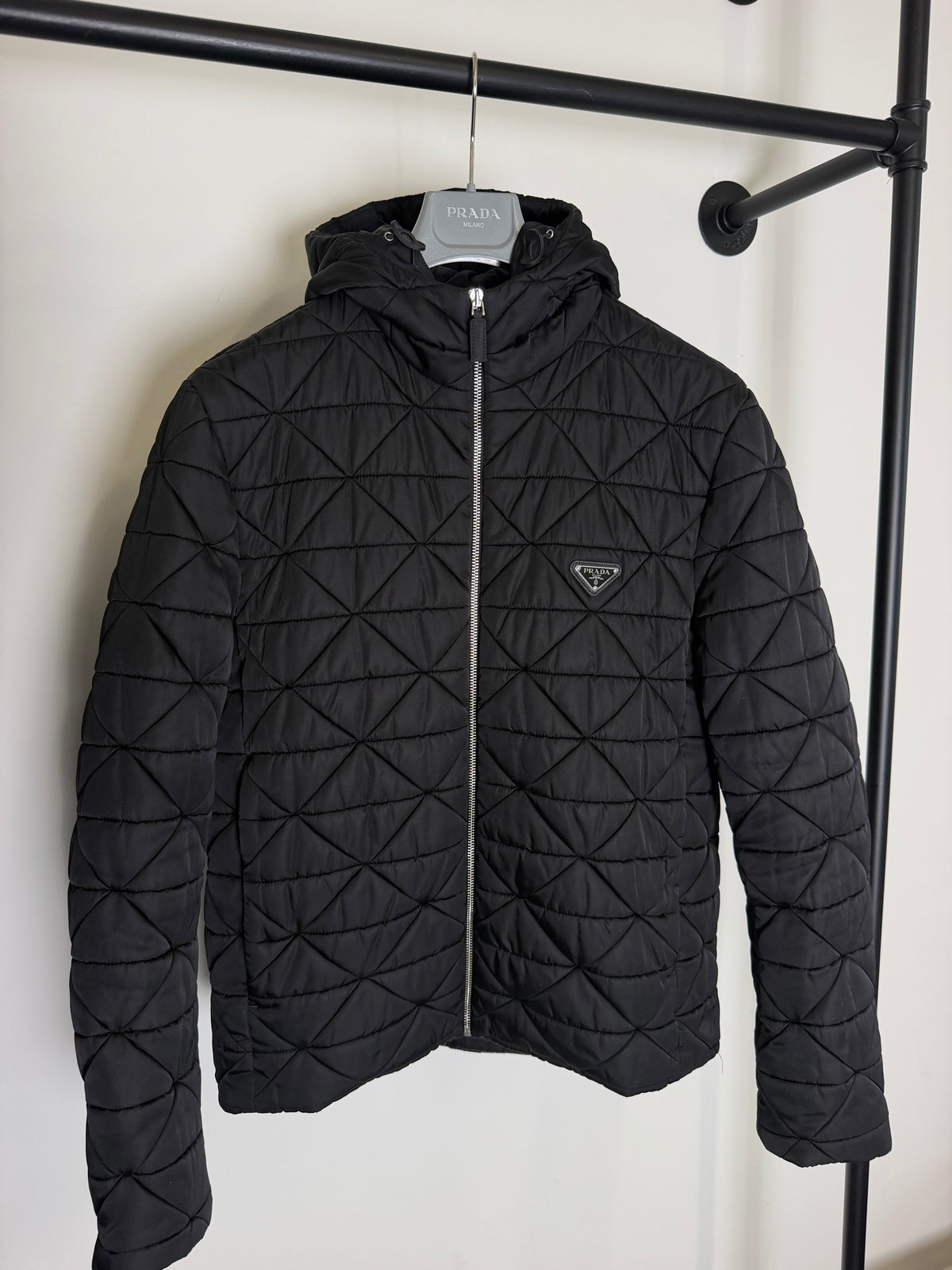 PRADA RE NYLON BLACK DOWN JACKET - MEDIUM (48) | PRE OWNED - Affluent ArchivesUsed HIGH END DESIGNER CLOTHING