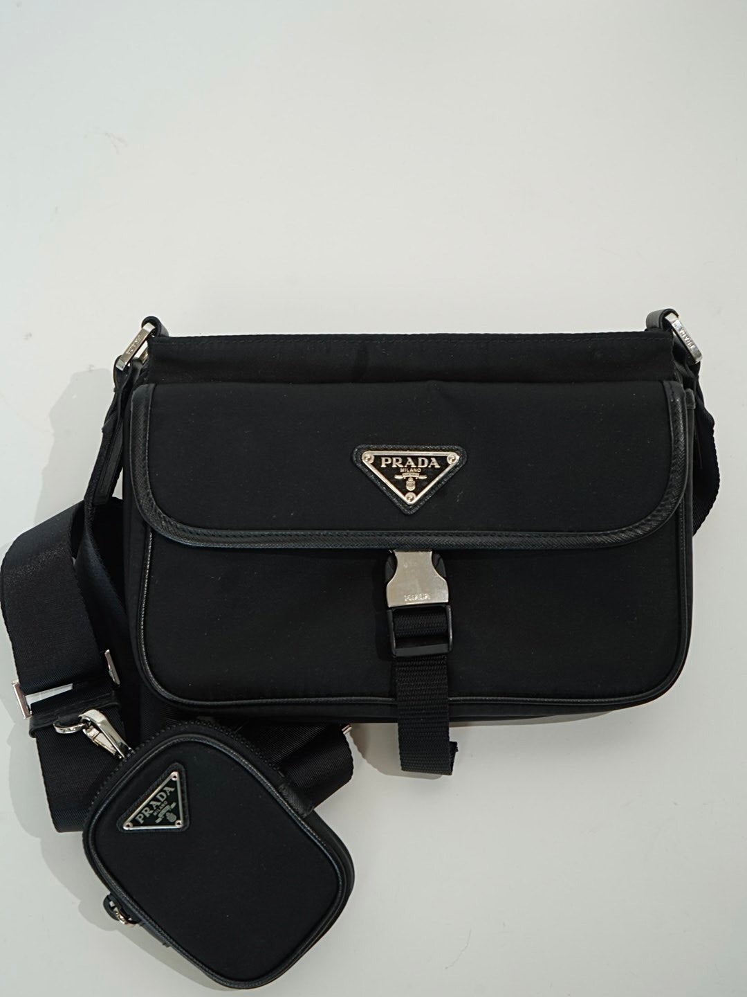 PRADA RE NYLON + SAFFIANO LEATHER MESSENGER | PRE OWNED - Affluent ArchivesUsed HIGH END DESIGNER CLOTHING